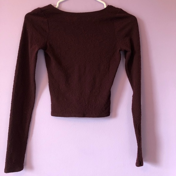๐ BNWT ABERCROMBIE long sleeve crop top - Picture 7 of 8